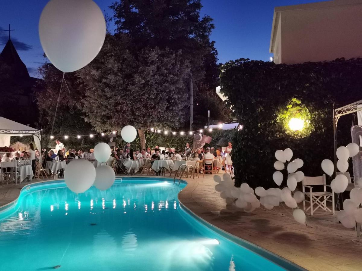 Villa Adriatica Ambienthotels Ріміні Екстер'єр фото