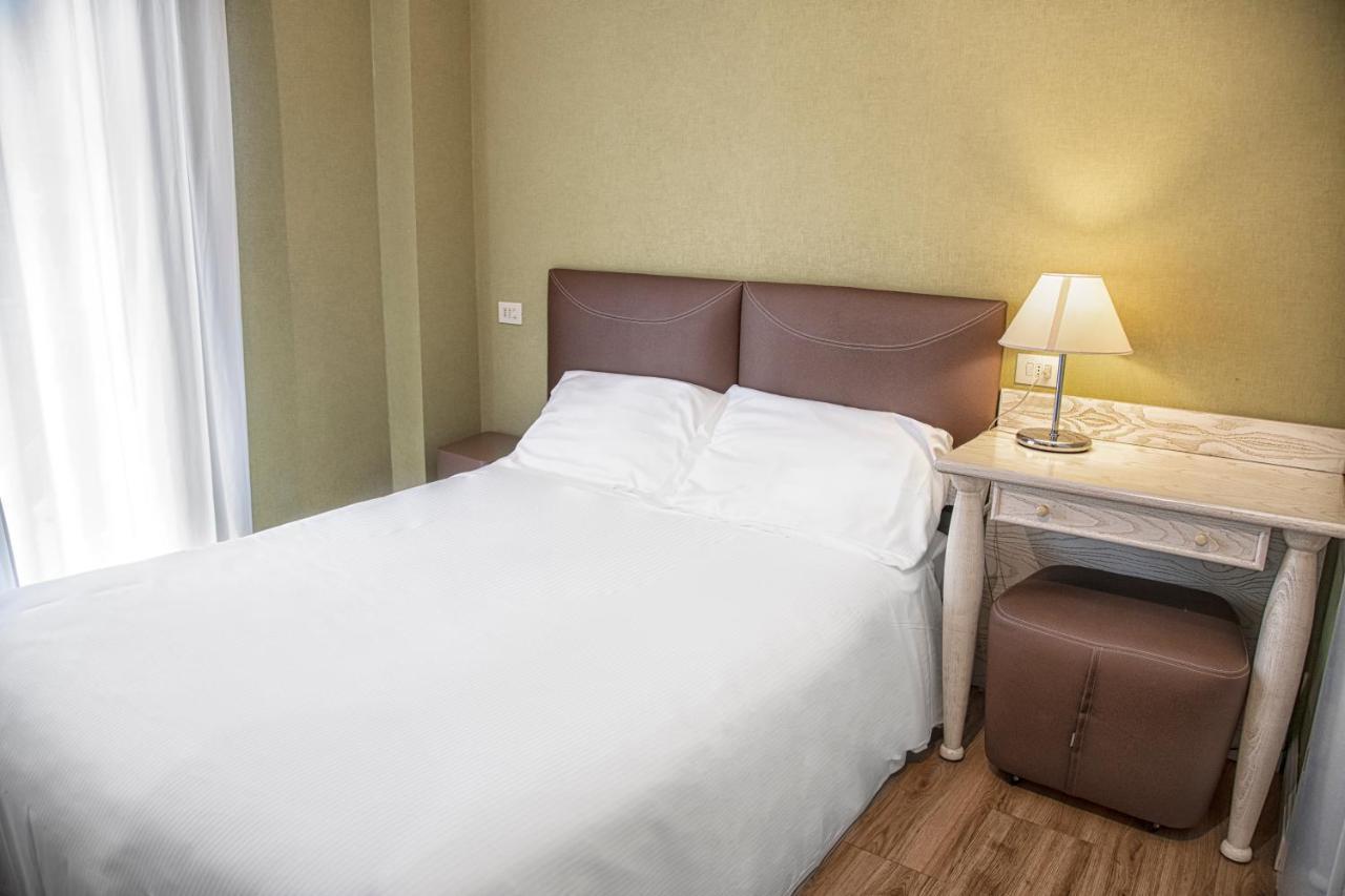 Villa Adriatica Ambienthotels Ріміні Екстер'єр фото